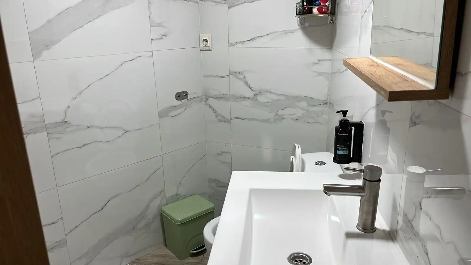 Baño de Local de alquiler en Antequera con Aire acondicionado y Amueblado