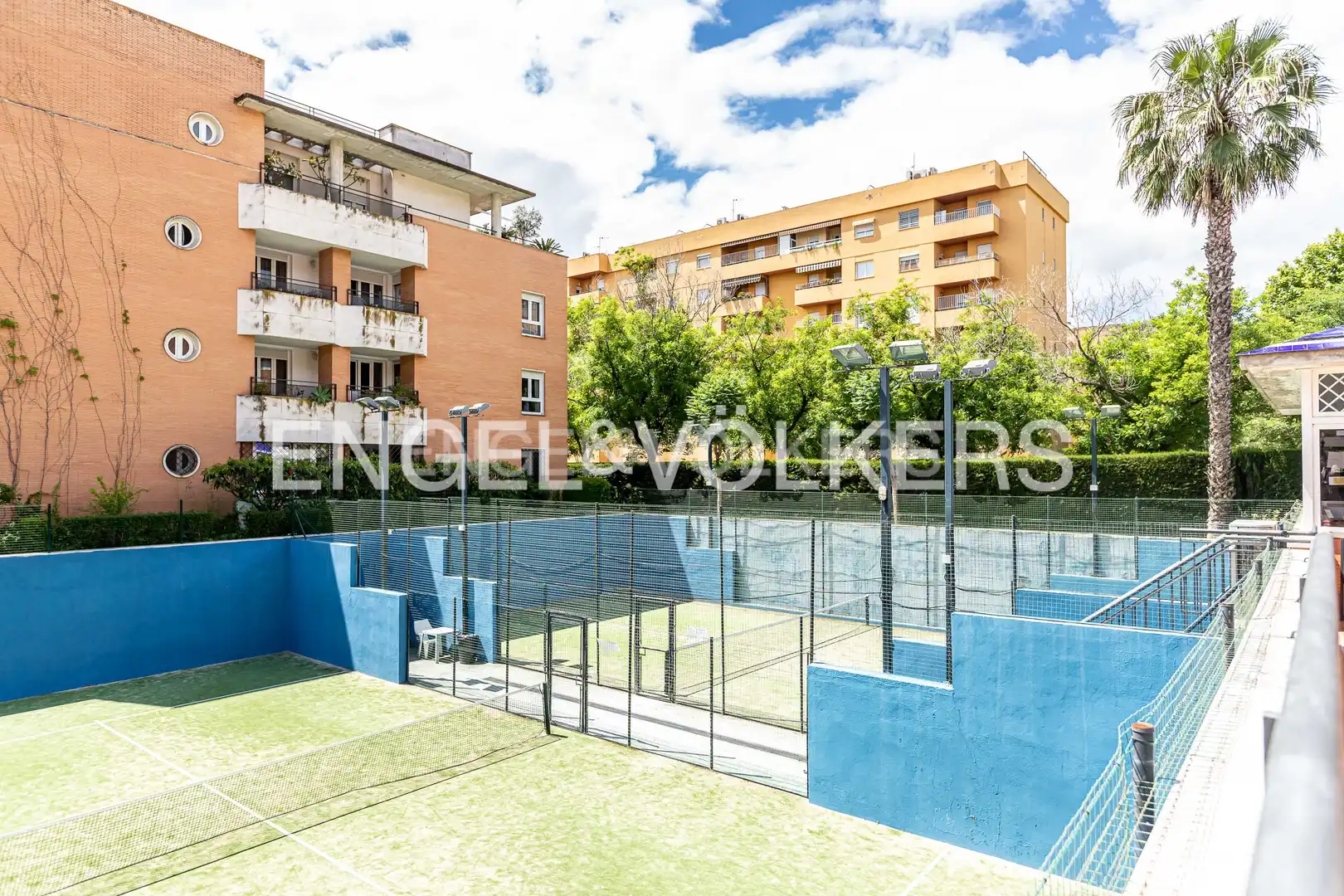 Terraza de Piso de alquiler en Sevilla con Aire acondicionado, Calefacción y Trastero