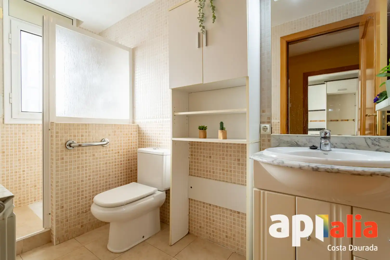 Baño de Casa adosada en venta en Cambrils con Calefacción, Jardín privado y Terraza