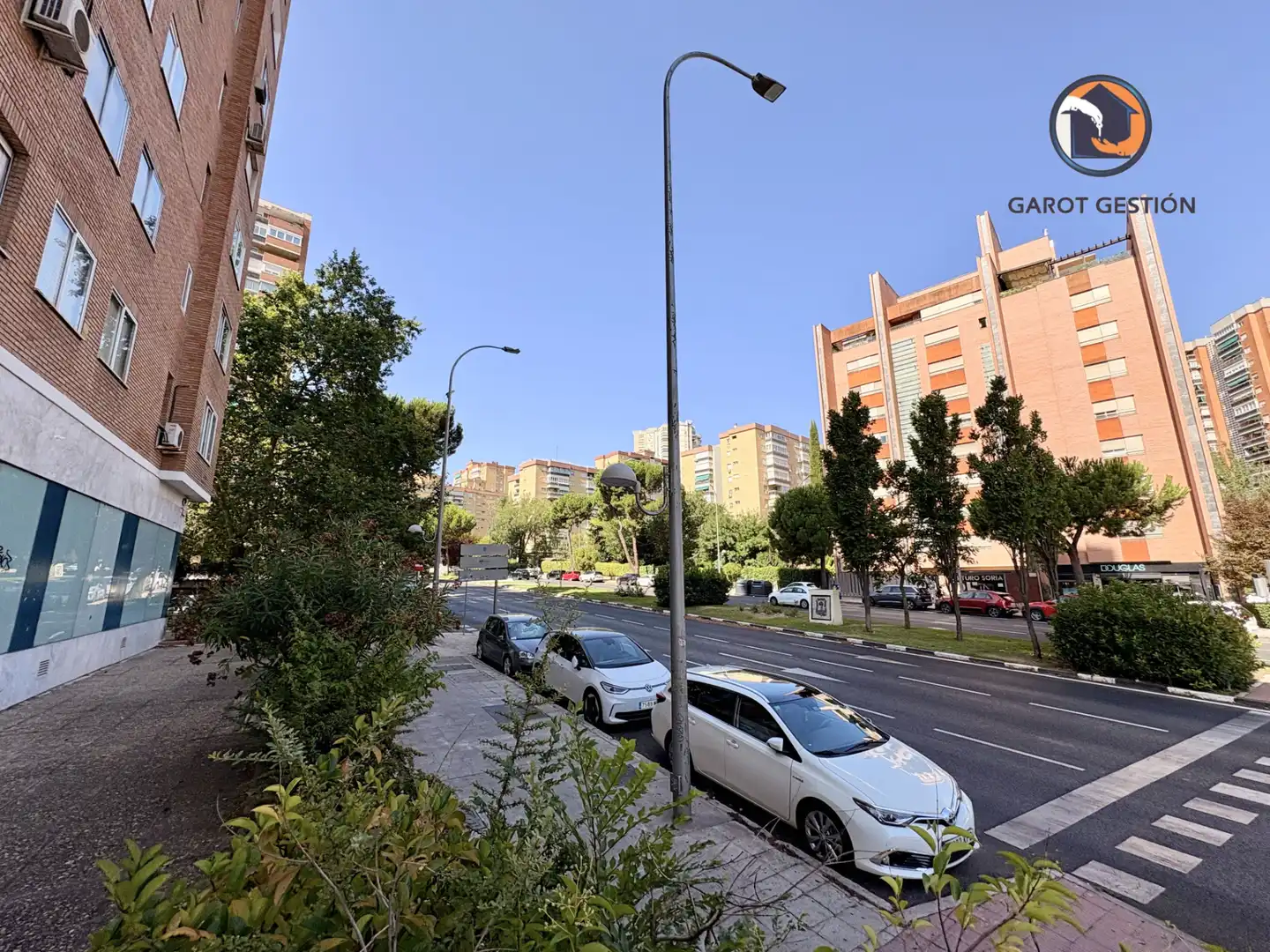 Vista exterior de Local en venta en Madrid con Aire acondicionado, Calefacción y Internet