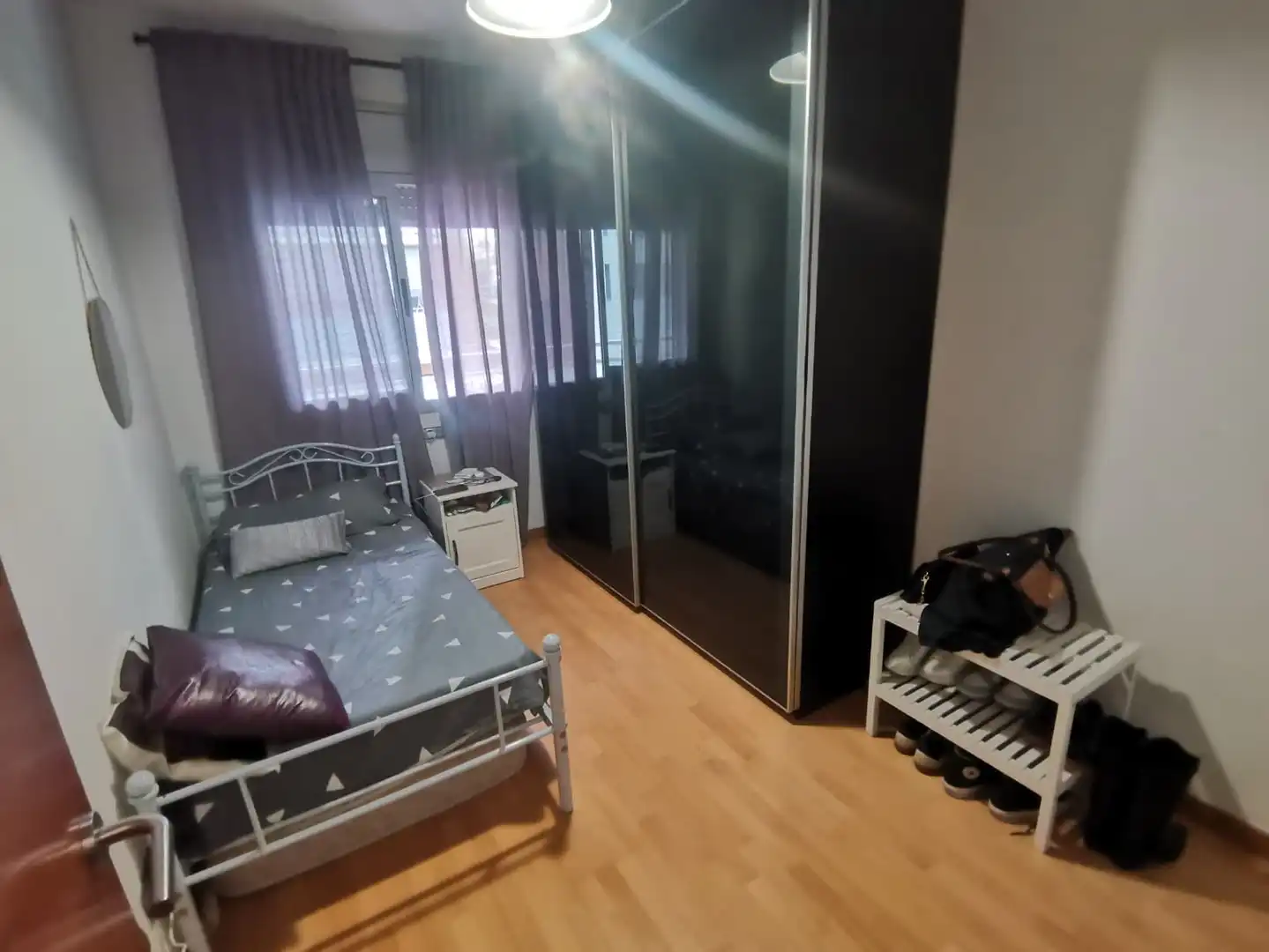 Habitación de Piso en venta en Molins de Rei con Calefacción, Parquet y Balcón