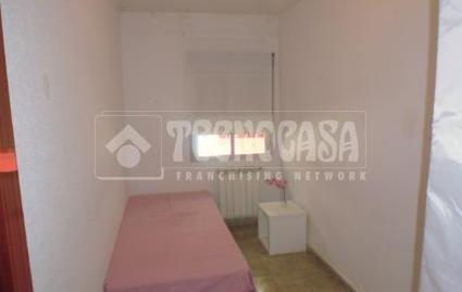 Foto 2 de Piso en venta en Pradolongo,  Madrid Capital