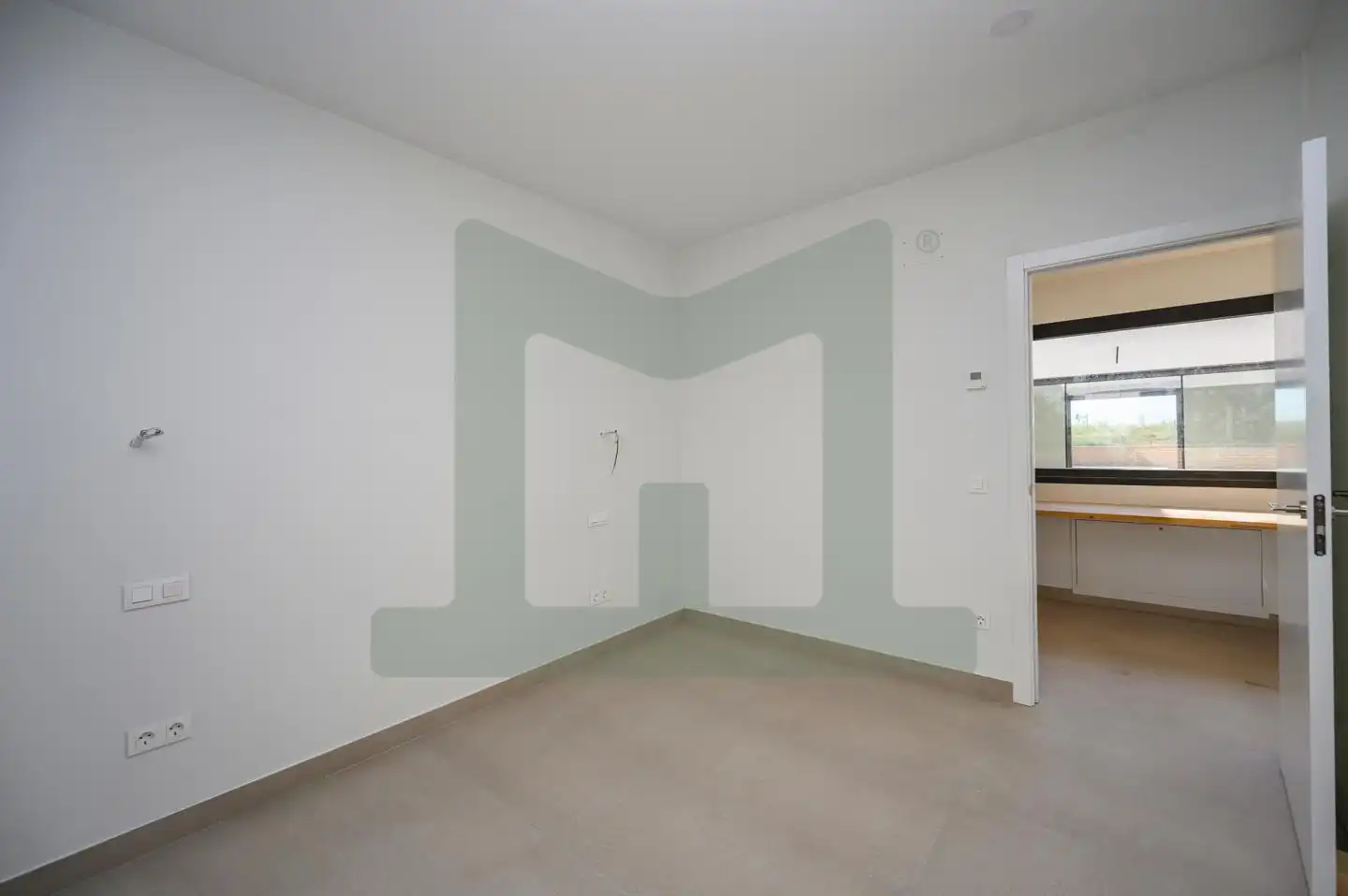 Habitación de Casa adosada en venta en Griñón con Calefacción, Jardín privado y Piscina