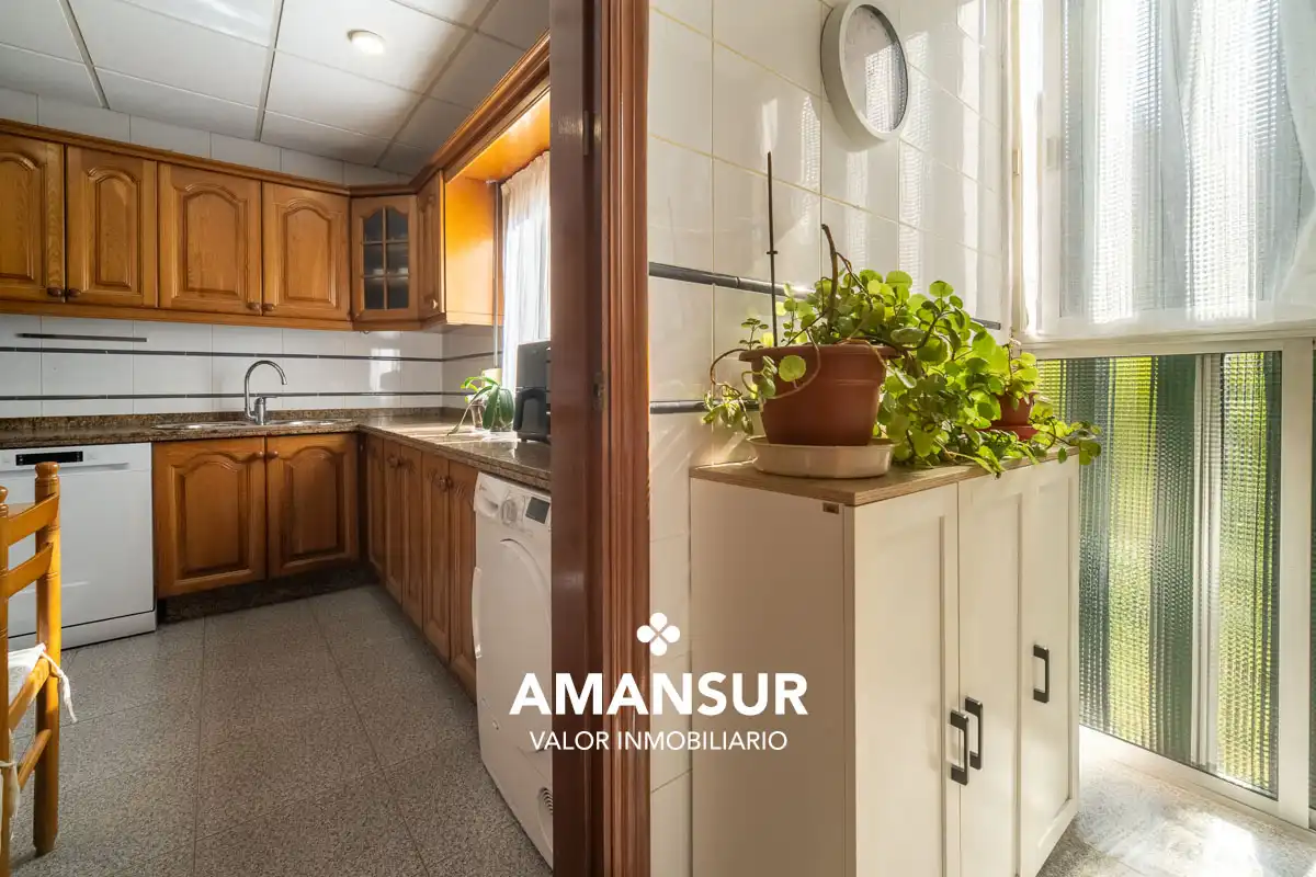 Flat with terrace for sale in Calle Emilio Molero, imagen 45