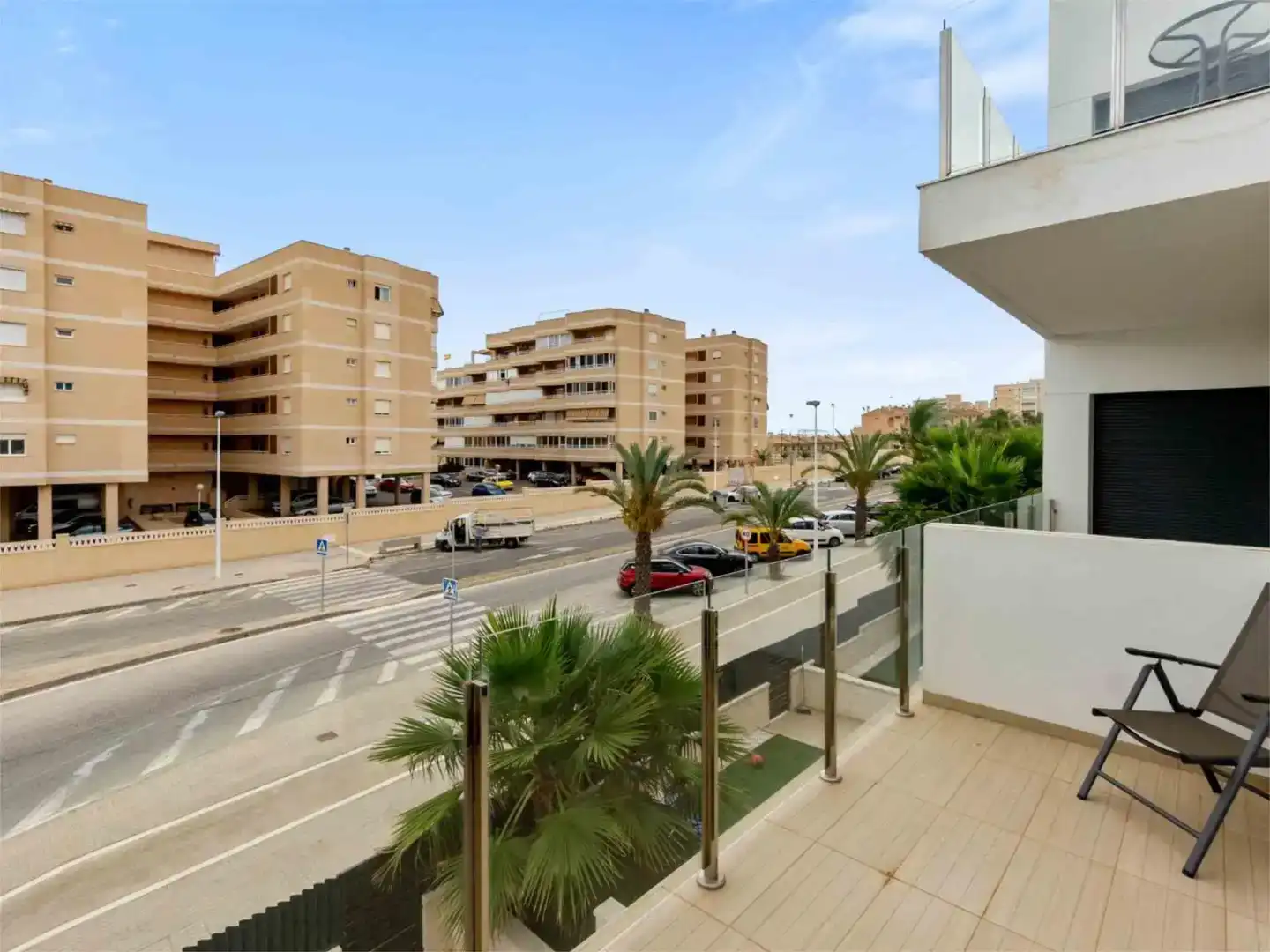 Exterior view of Attic for rent in Los Arenales del Sol