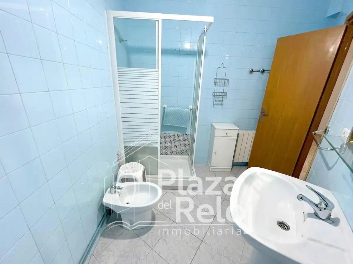 Badezimmer von Wohnung zum Verkauf in Talavera de la Reina mit Klimaanlage, Heizung und Terrasse