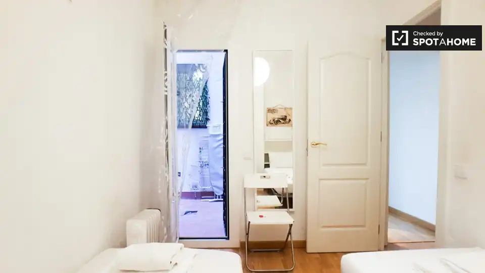 Flat with terrace to rent in Eixample, imagen 17