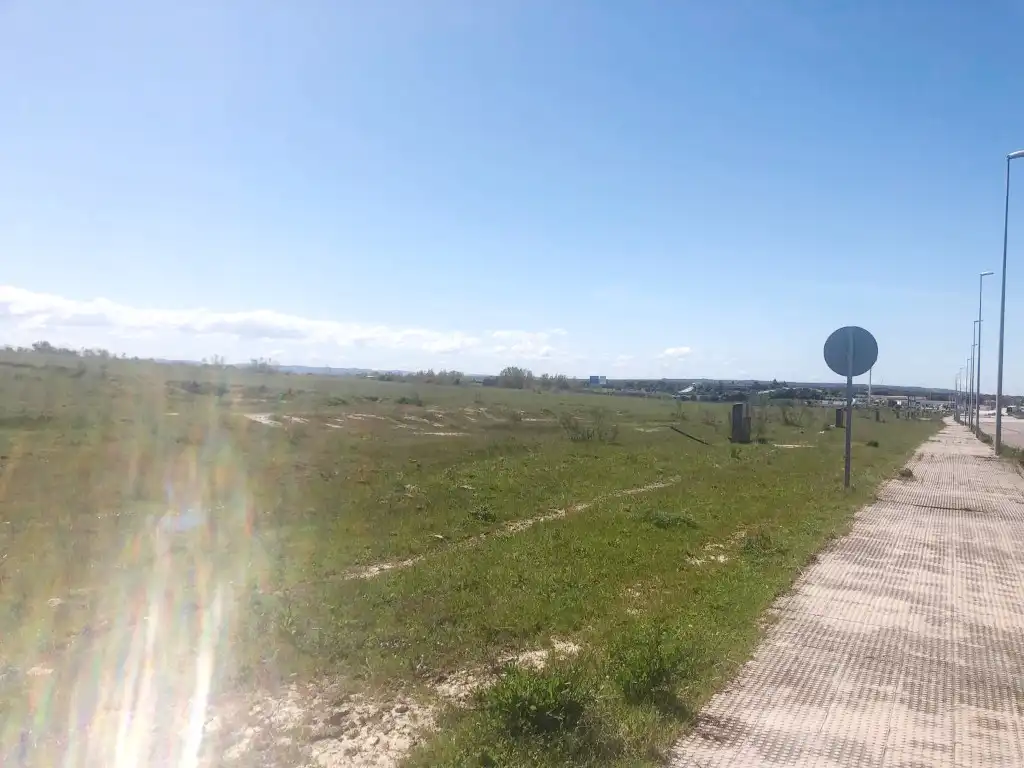 Terreno industrial en venta en Peraleda de la Mata