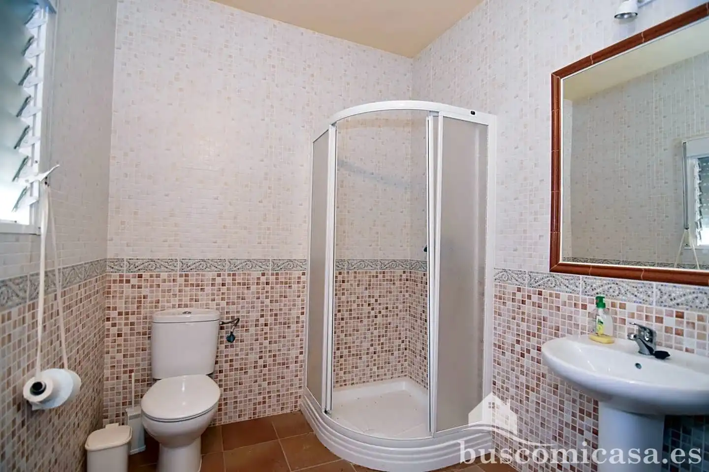 Baño de Casa o chalet en venta en Rus con Jardín privado, Trastero y Piscina