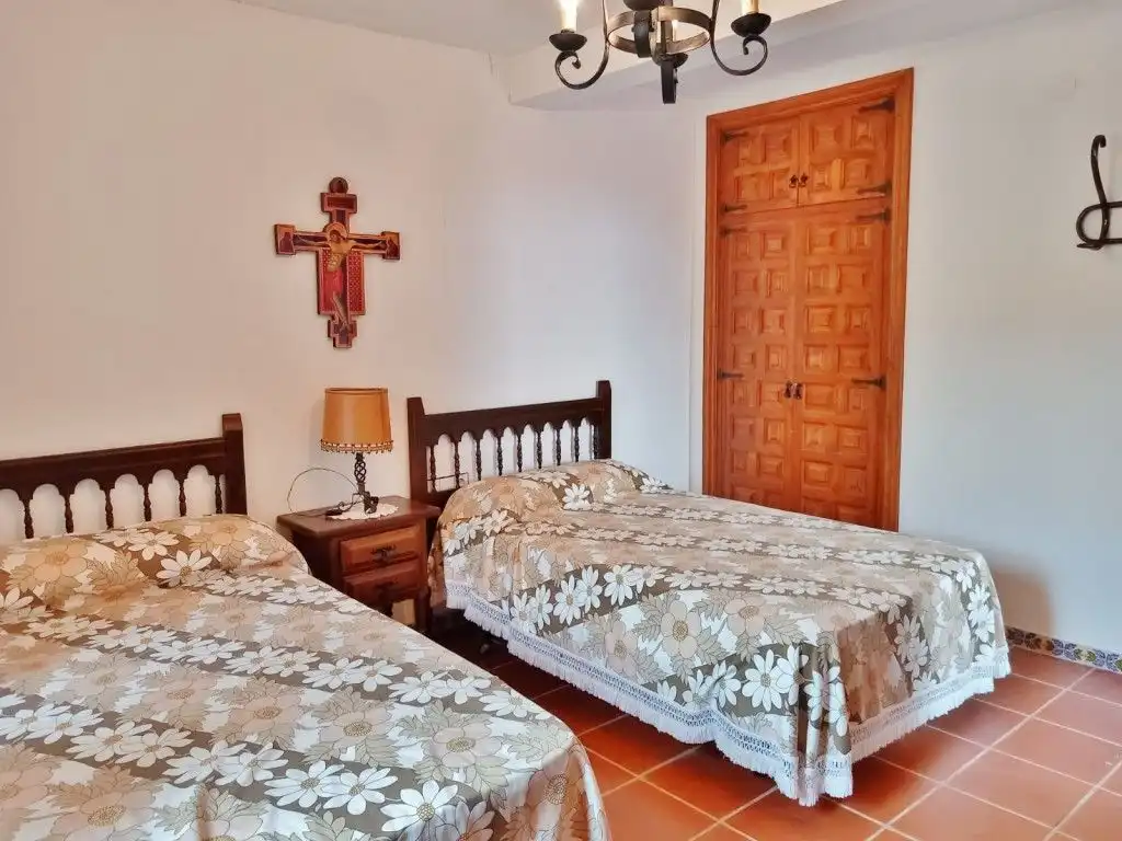 Habitación de Casa o chalet en venta en Alpuente con Calefacción, Terraza y Horno