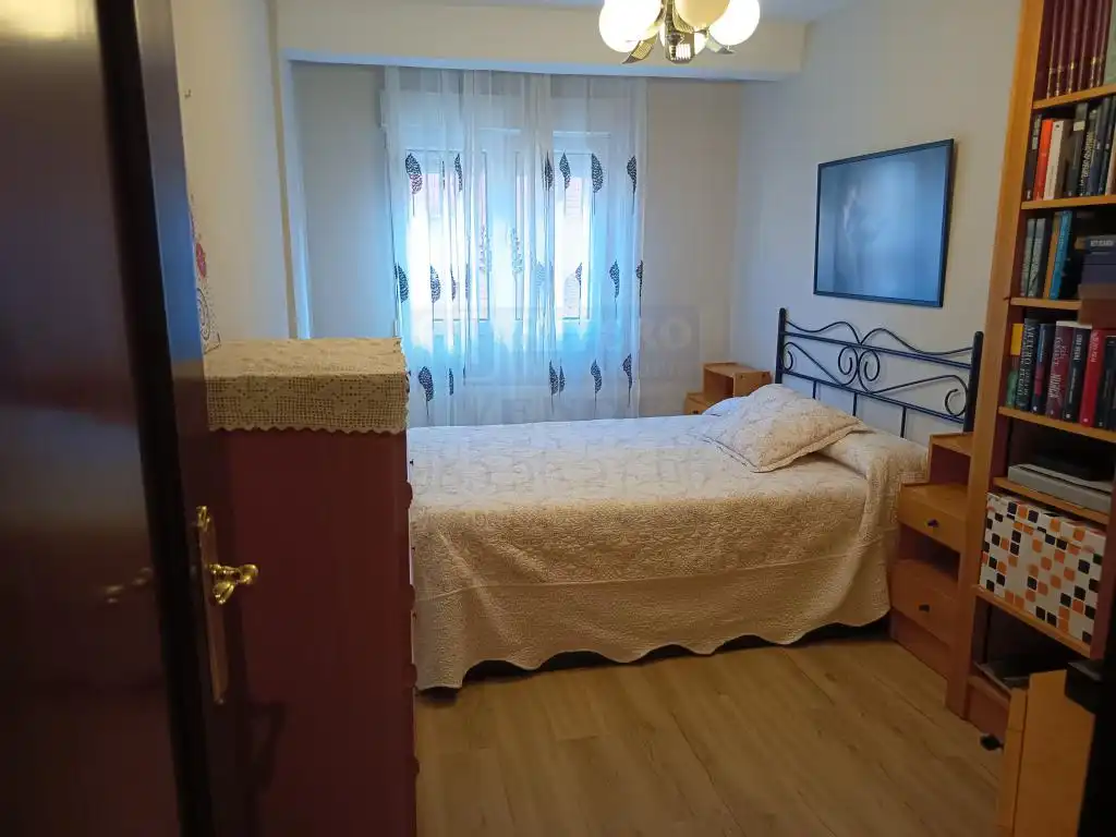 Dormitori de Pis en venda en Gijón 