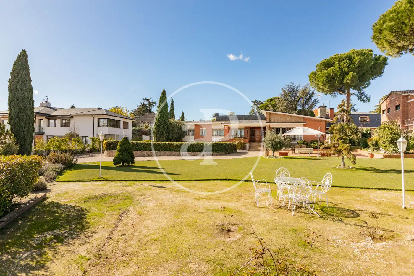 Jardí de Casa o xalet en venda en Las Rozas de Madrid amb Aire condicionat, Calefacció i Jardí privat