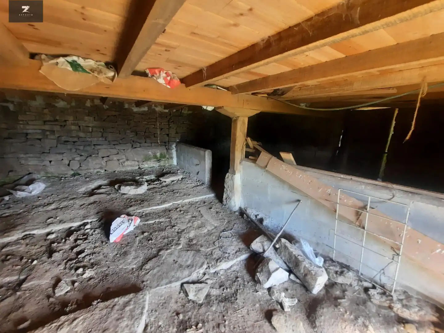 Casa o xalet en venda en San Pedro del Romeral amb Jardí privat
