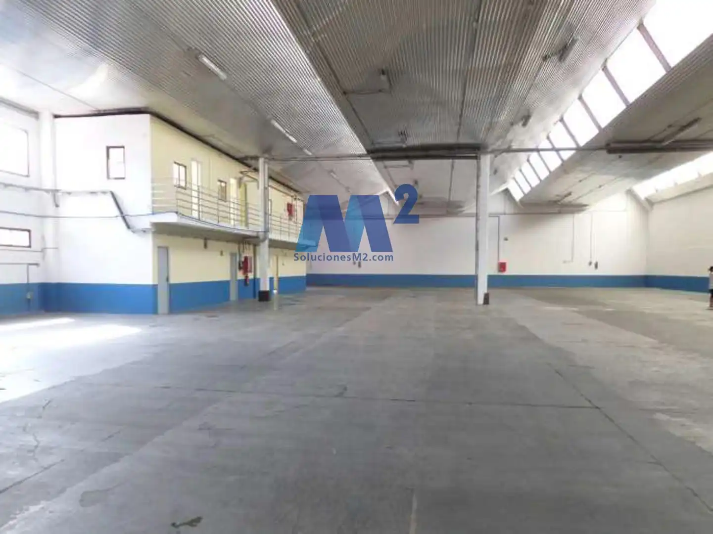 Nau industrial de lloguer a Sifón