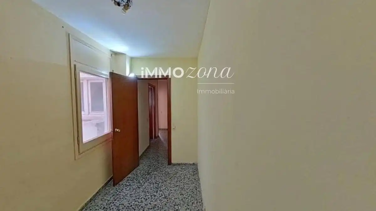 Habitación de Apartamento en venta en Urbanitzacions