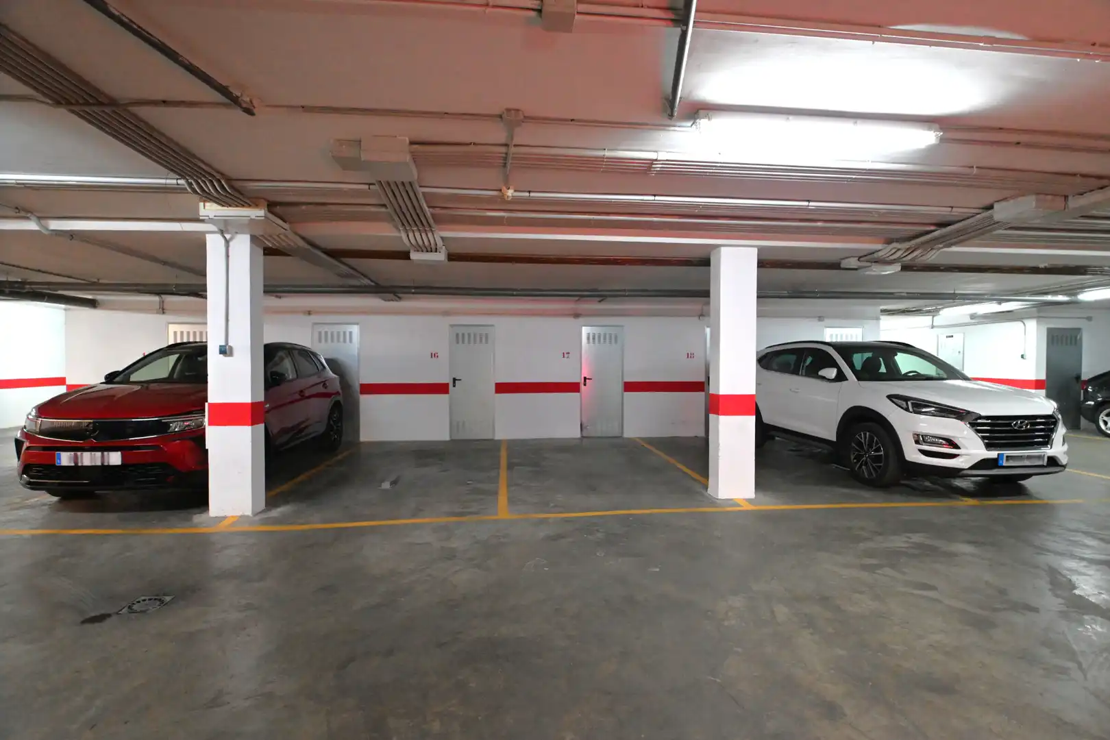 Parking of Flat for sale in La Zubia  with Air Conditioner, Storage room and Balcony