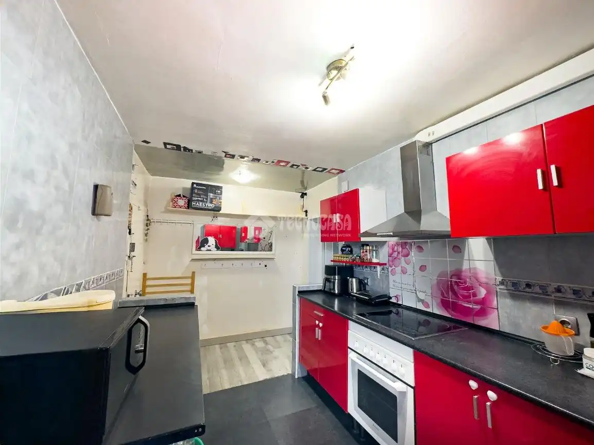 Wohnung zum Verkauf in Reyes Católicos, imagen 2