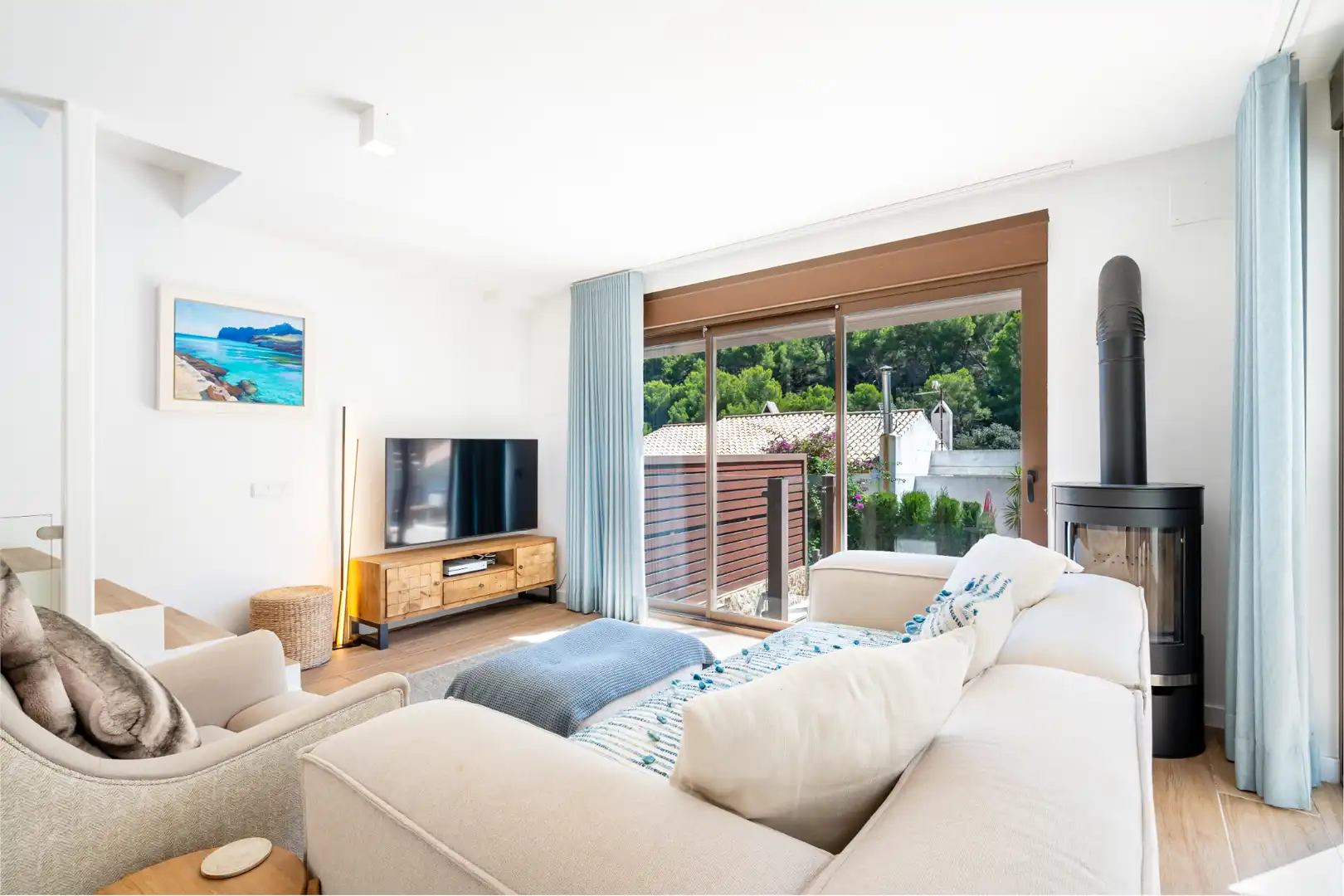 Living room of Detached homes for sale in Pollença  with Air Conditioner, Private garden and Terrace