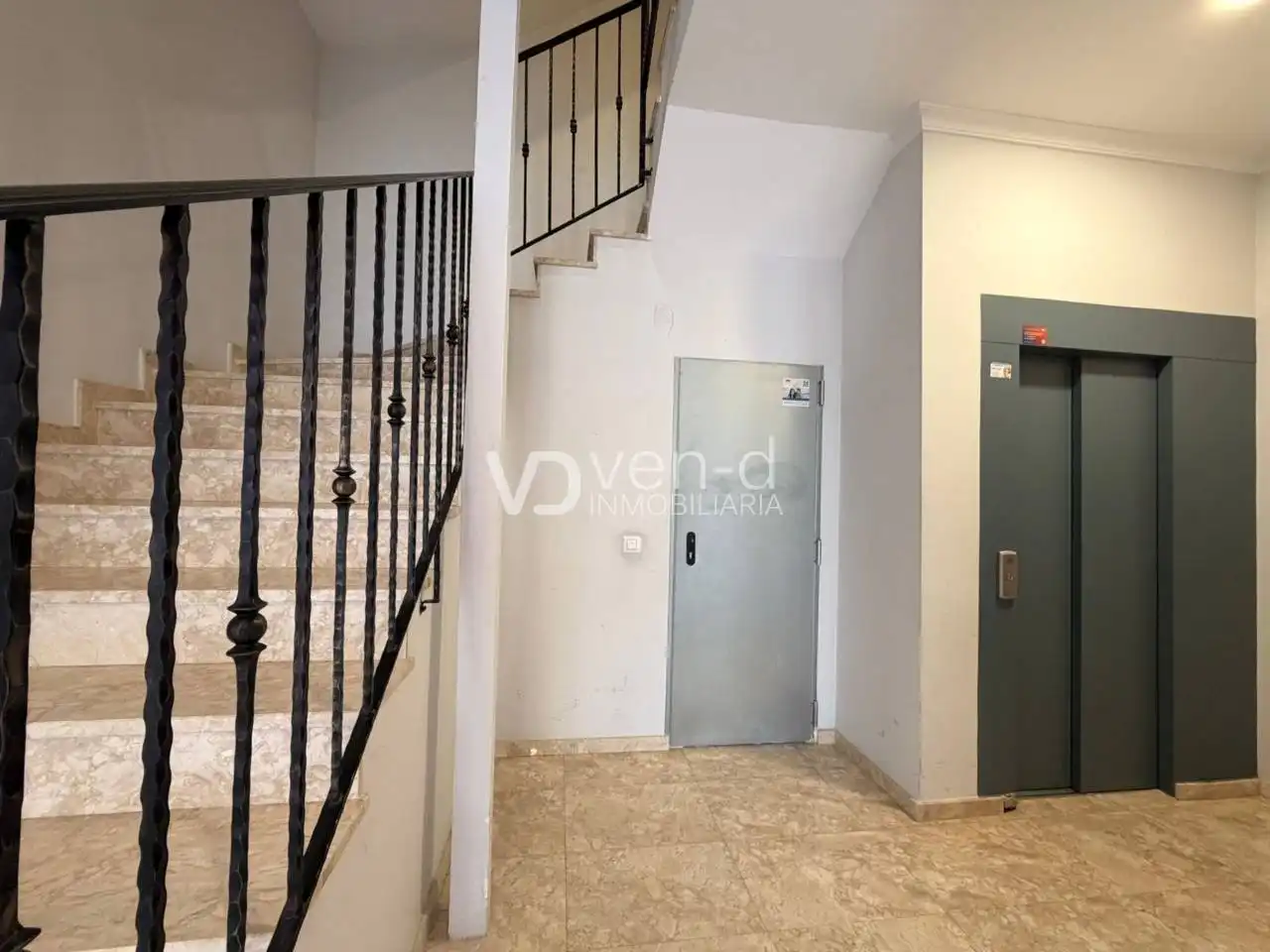 Piso en venta en Enguera con Terraza y Balcón