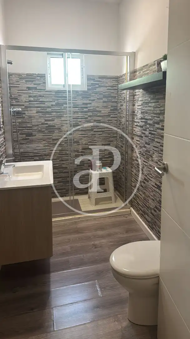 Bathroom of Houses for rent in Elche / Elx  with Air Conditioner, Heating and Private garden