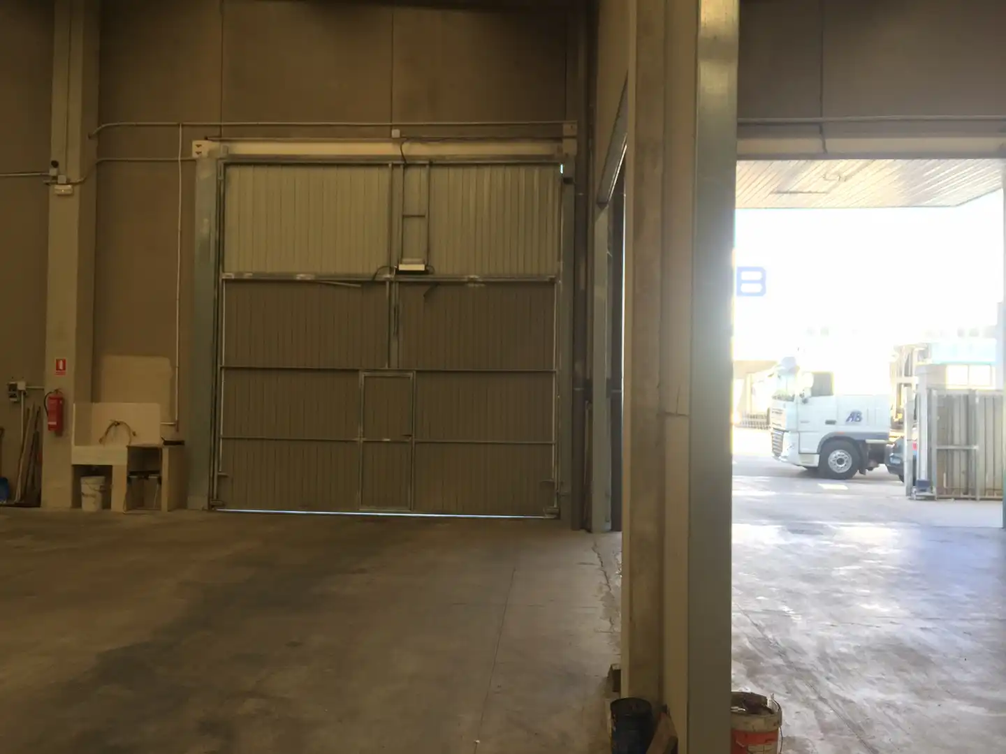 Nau industrial de lloguer en Riba-roja de Túria amb Calefacció i Alarma