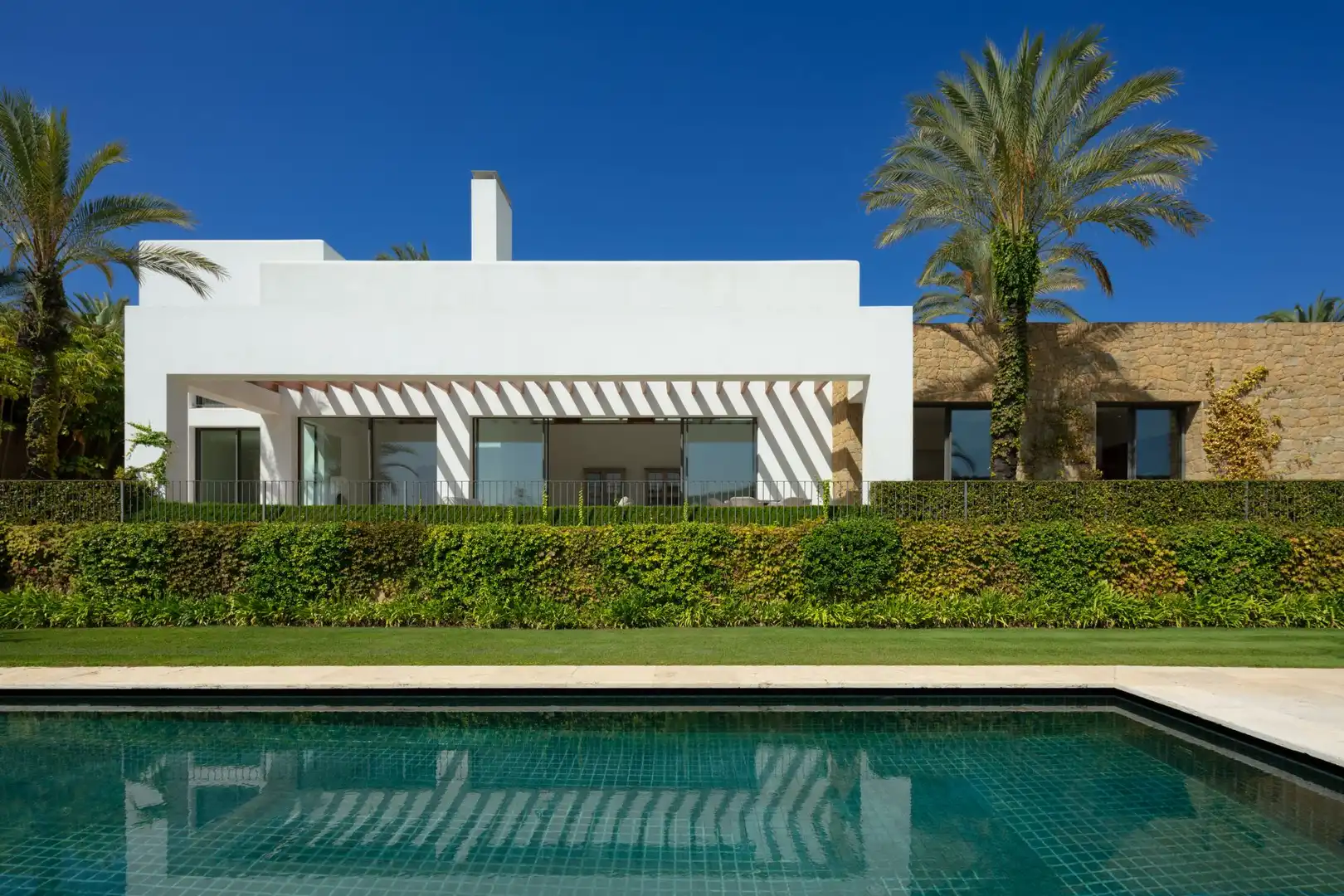 Villa mit Terrasse zum Verkauf in Urbanizacion Cortesin