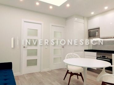 Appartamento con balcone in vendita a Calle Escudellers