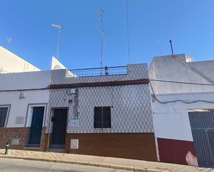 Exterior view of Single-family semi-detached for sale in Alcalá de Guadaira  with Terrace
