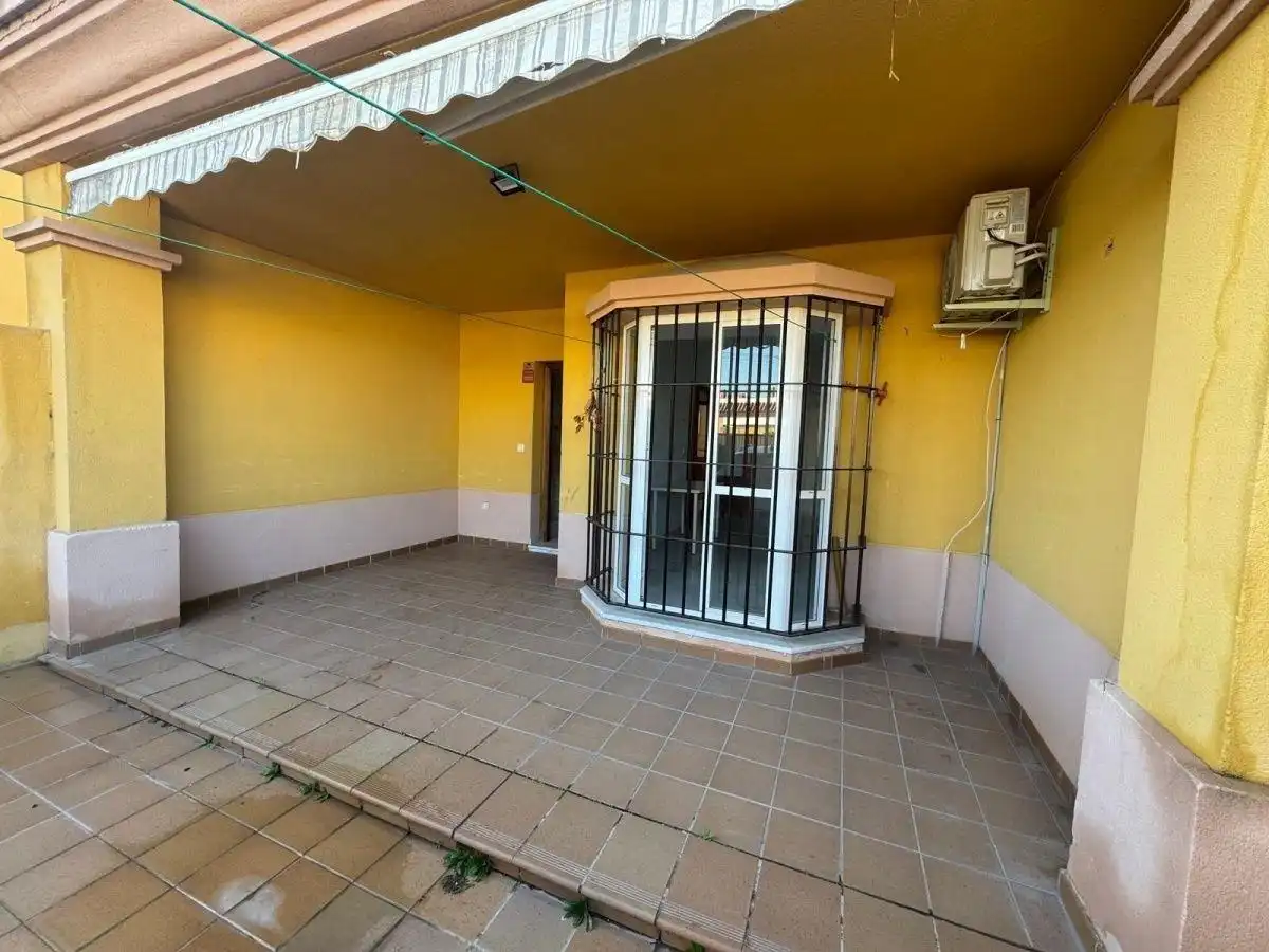 Exterior view of Detached homes for sale in Sanlúcar de Barrameda  with Air Conditioner and Terrace