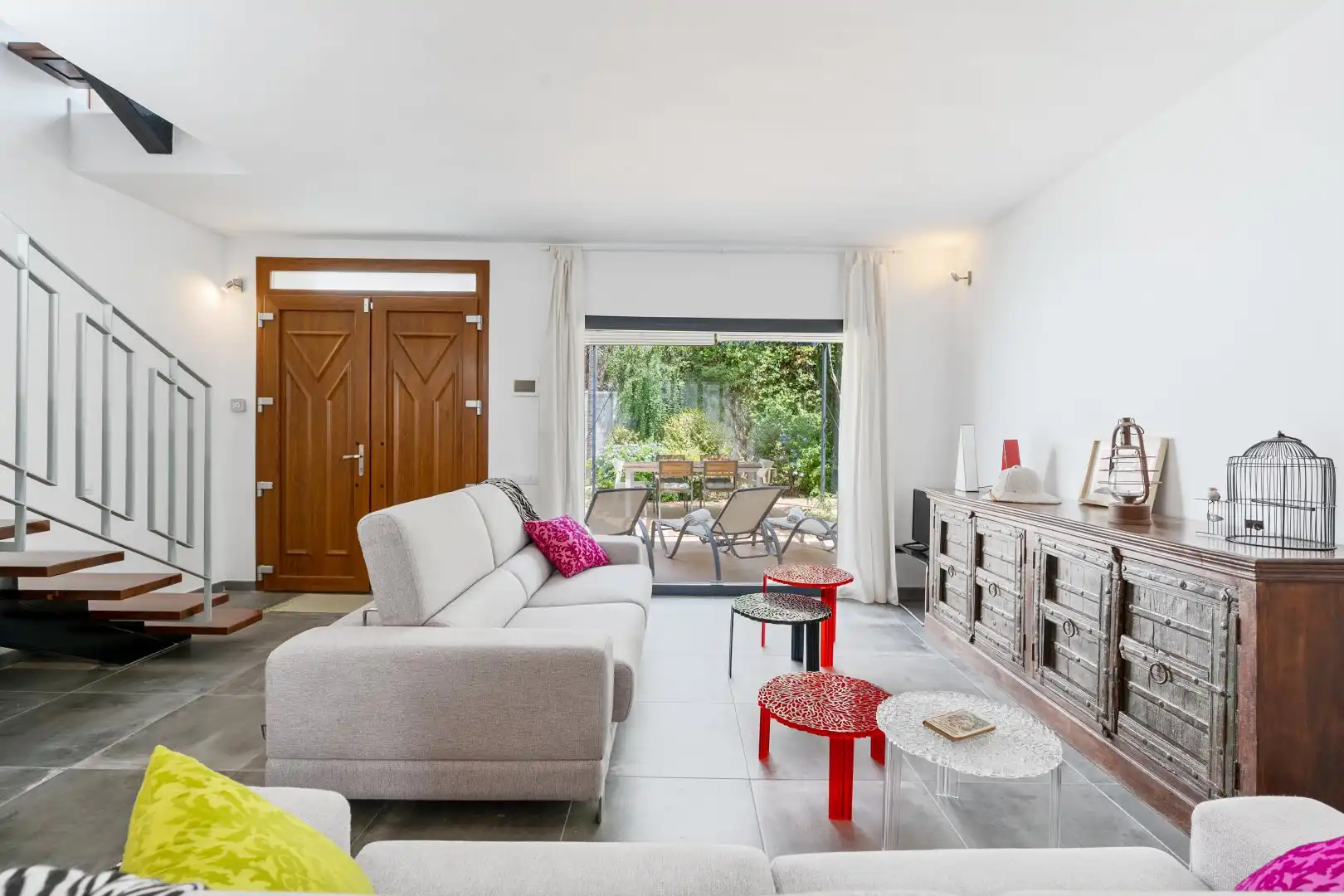 Sala de estar de Casa o chalet en venta en Granada con Aire acondicionado, Calefacción y Jardín privado