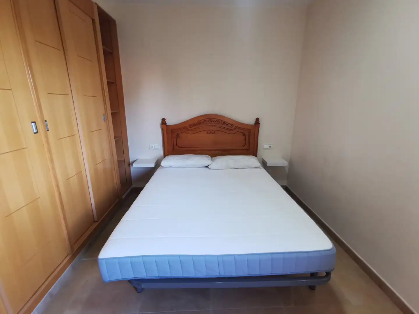 Schlafzimmer von Wohnung zur Miete in Málaga mit Klimaanlage, Heizung und Möbliert
