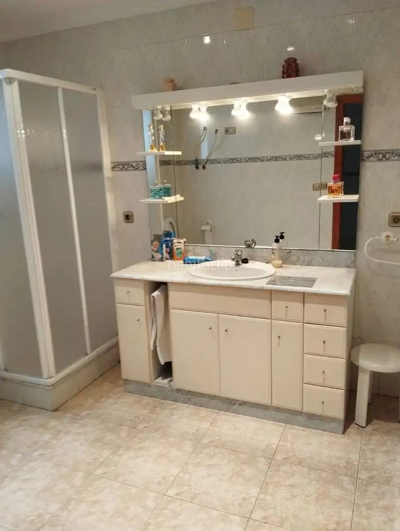 House for sale in Calle San Juan Ribera 1
