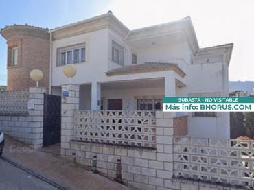 Casa amb piscina en venda a LAS LOMAS 7