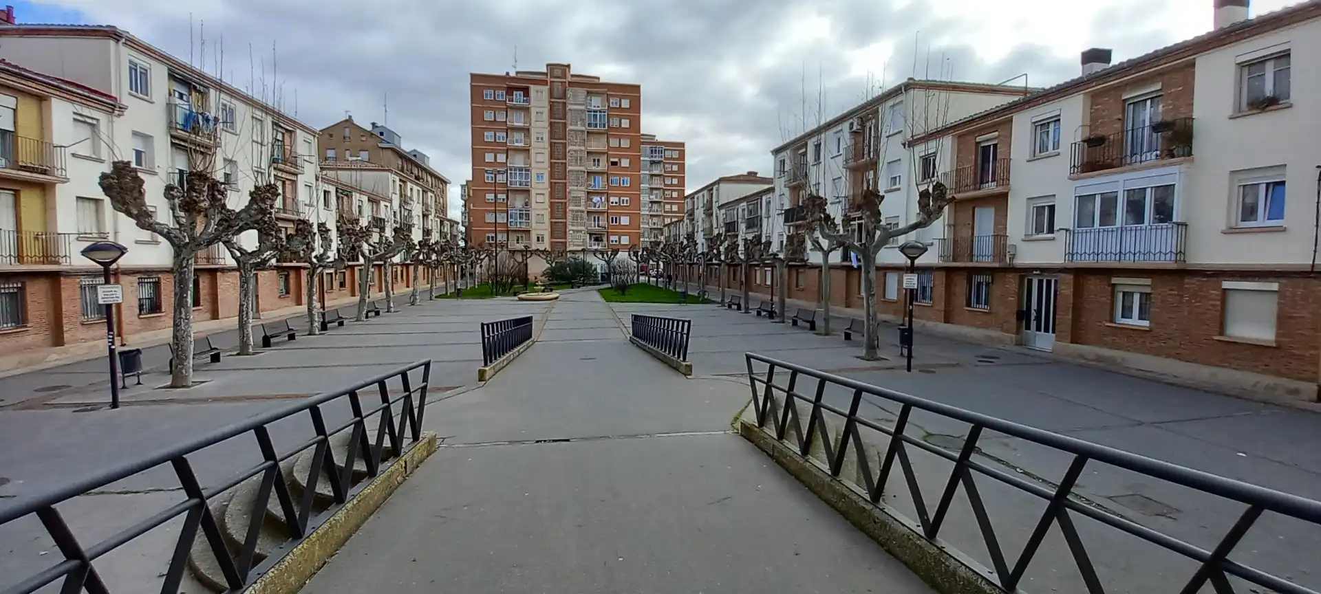 Außenansicht von Wohnung zum Verkauf in  Logroño