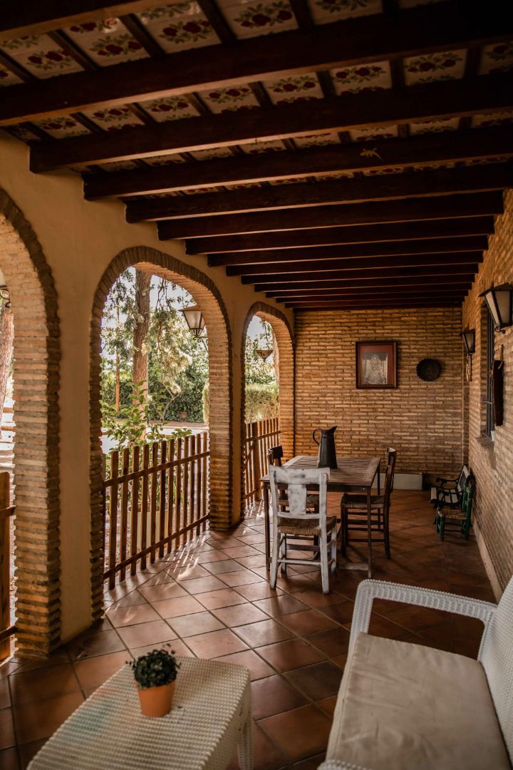 Terrace of House or chalet for sale in  Sevilla Capital  with Air Conditioner, Heating and Private garden