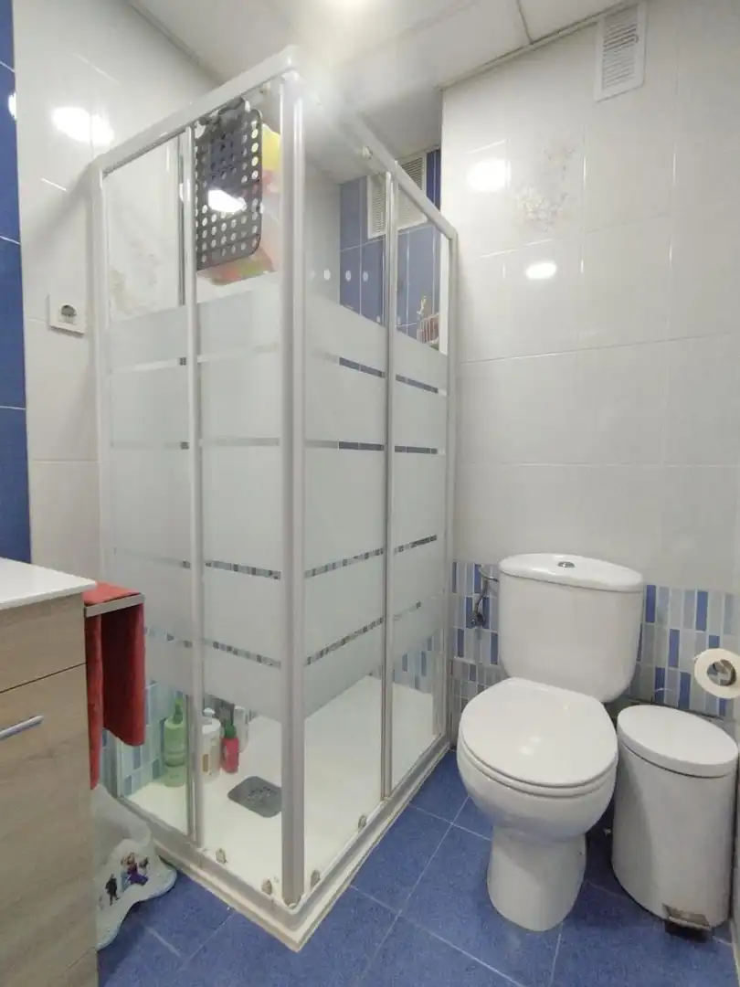 Bathroom of Flat for sale in Murcia  with Air Conditioner, Heating and Furnished
