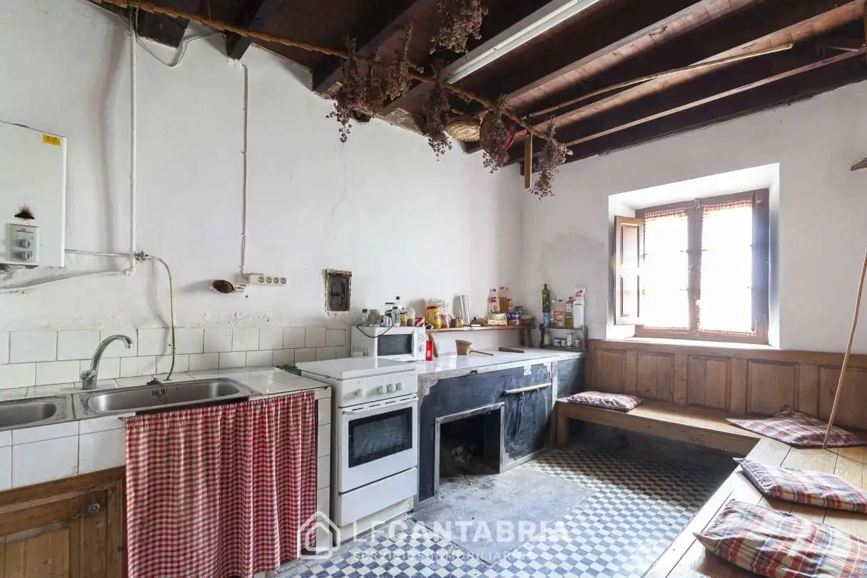Kitchen of Houses for sale in Vega de Liébana