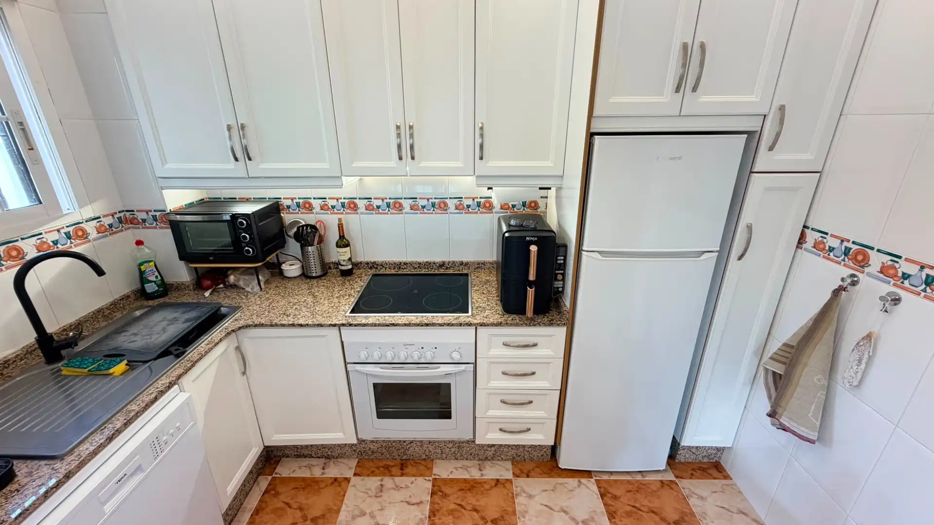 Kitchen of Detached homes for sale in Orihuela  with Air Conditioner, Private garden and Terrace