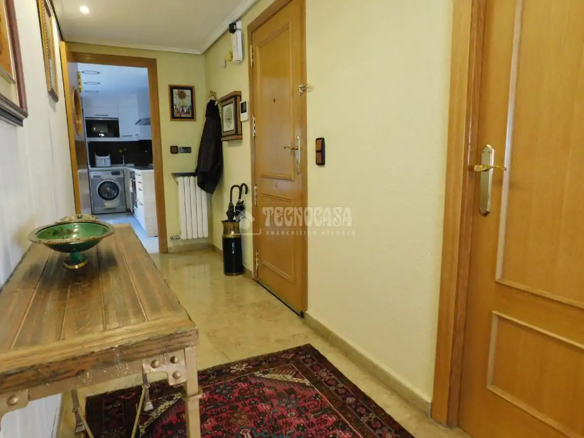 Piso en venta en Zaragoza con Aire acondicionado, Calefacción y Terraza