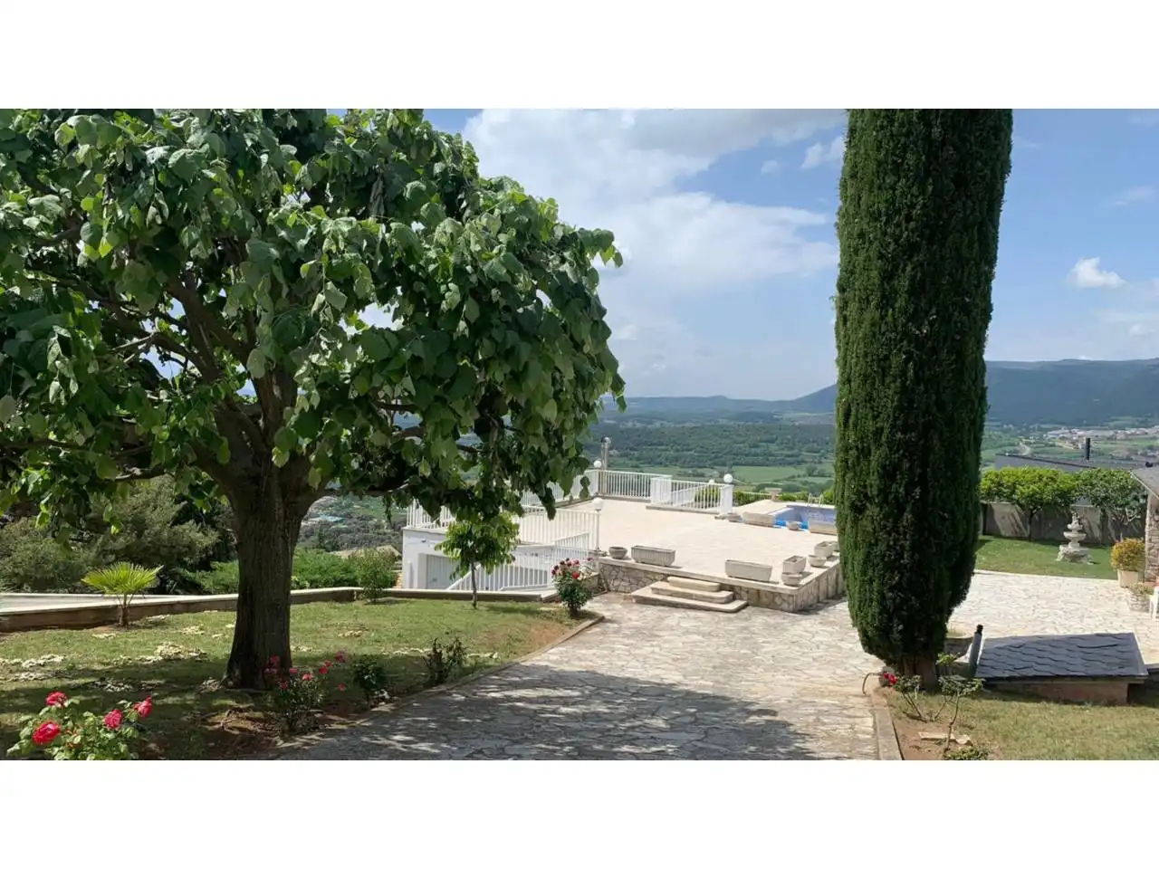 Vista exterior de Casa o chalet en venta en Berga con Calefacción, Jardín privado y Terraza