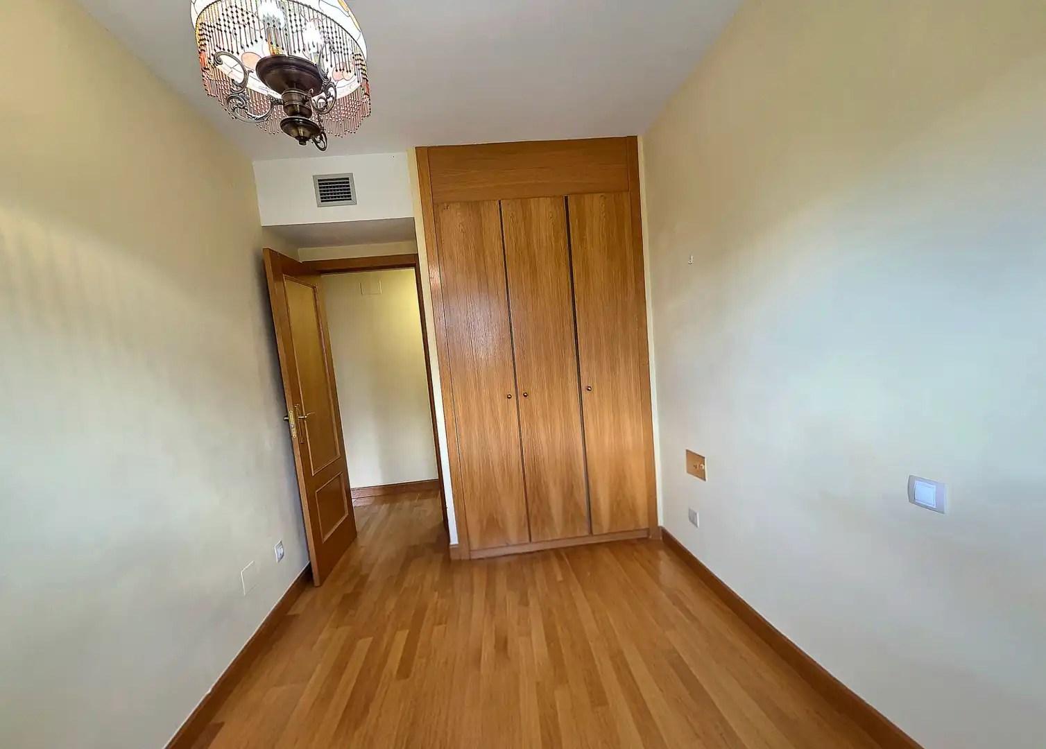 Habitación de Piso en venta en Madrid con Aire acondicionado, Calefacción y Jardín privado