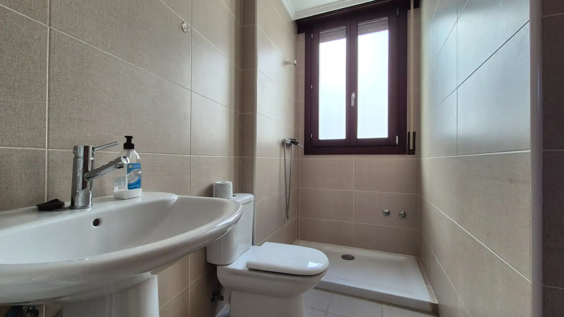 Bathroom of Duplexes for sale in Palencia  with Heating, Parquet flooring and Storage room