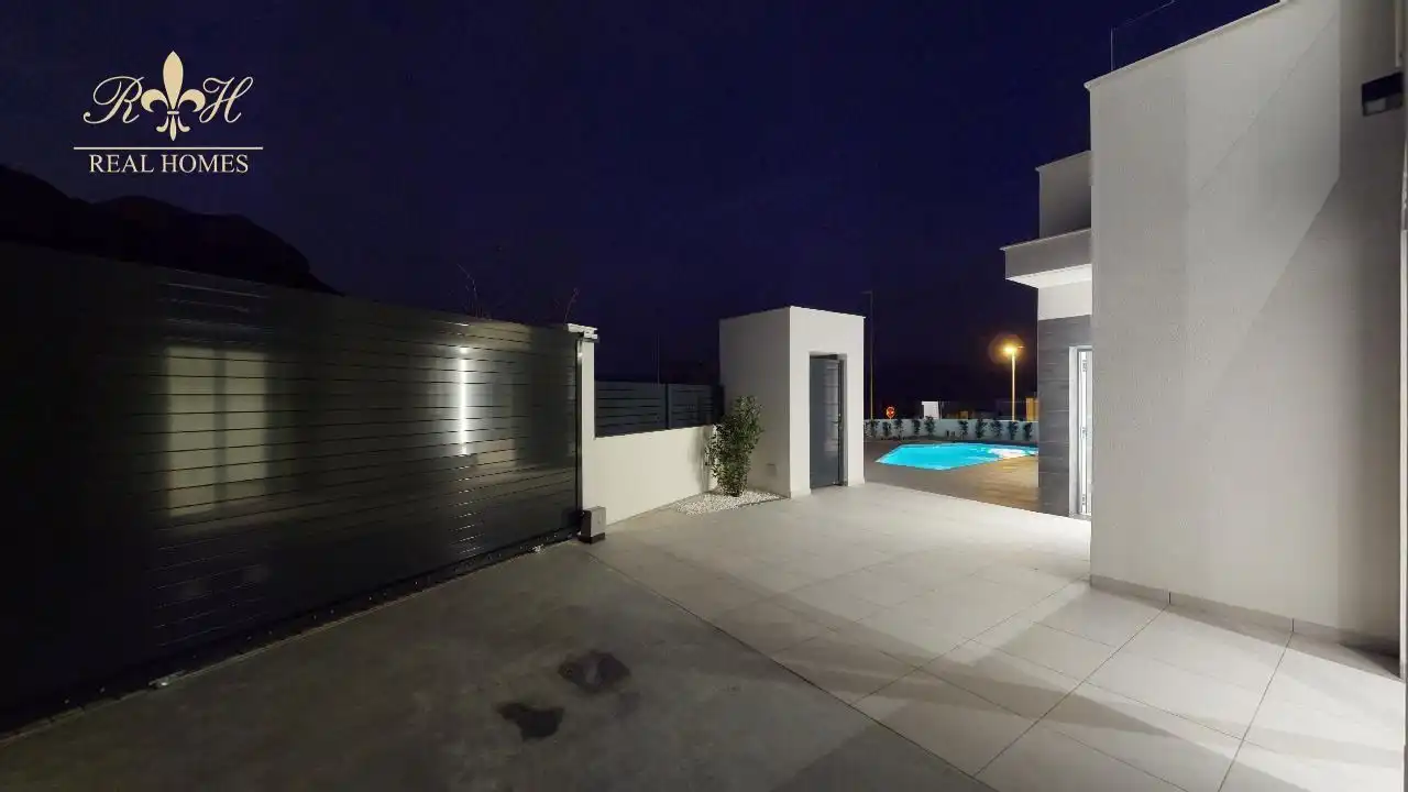 Piscina de Casa o chalet en venta en Polop con Aire acondicionado, Calefacción y Trastero