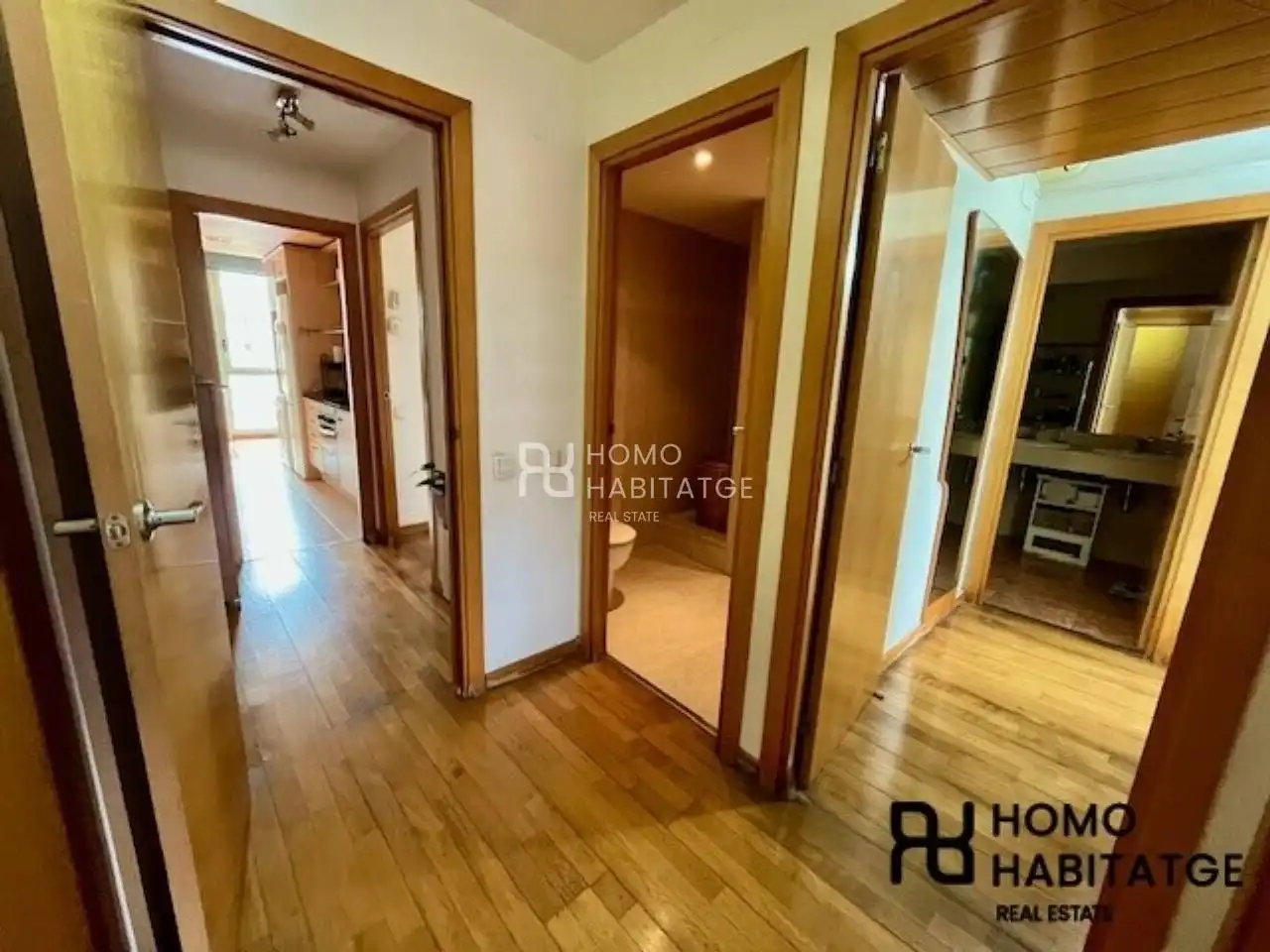 Habitación de Piso en venta en Barberà del Vallès con Calefacción, Parquet y Balcón