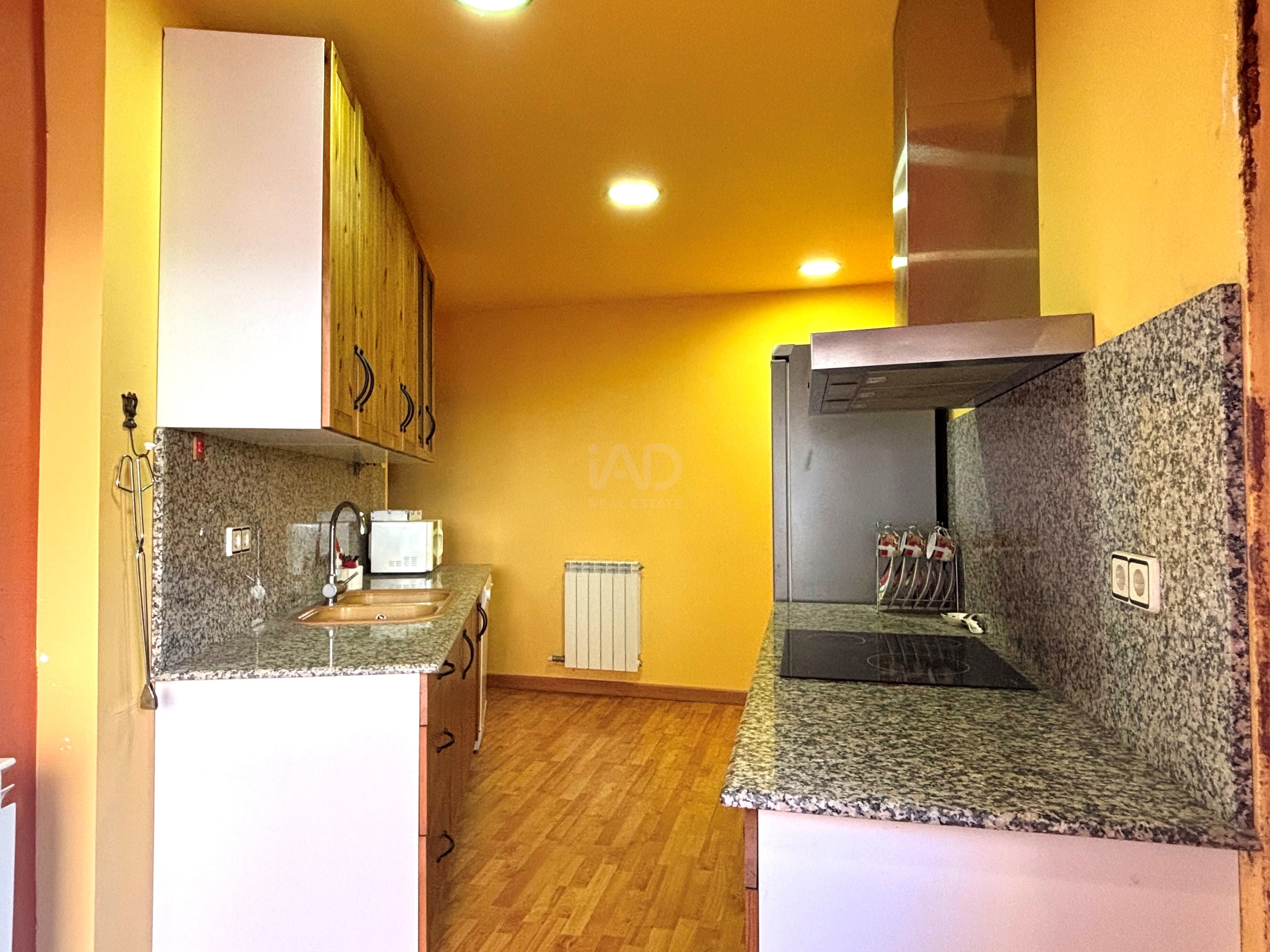 Cuina de Casa o xalet en venda en Castellserà amb Calefacció i Terrassa