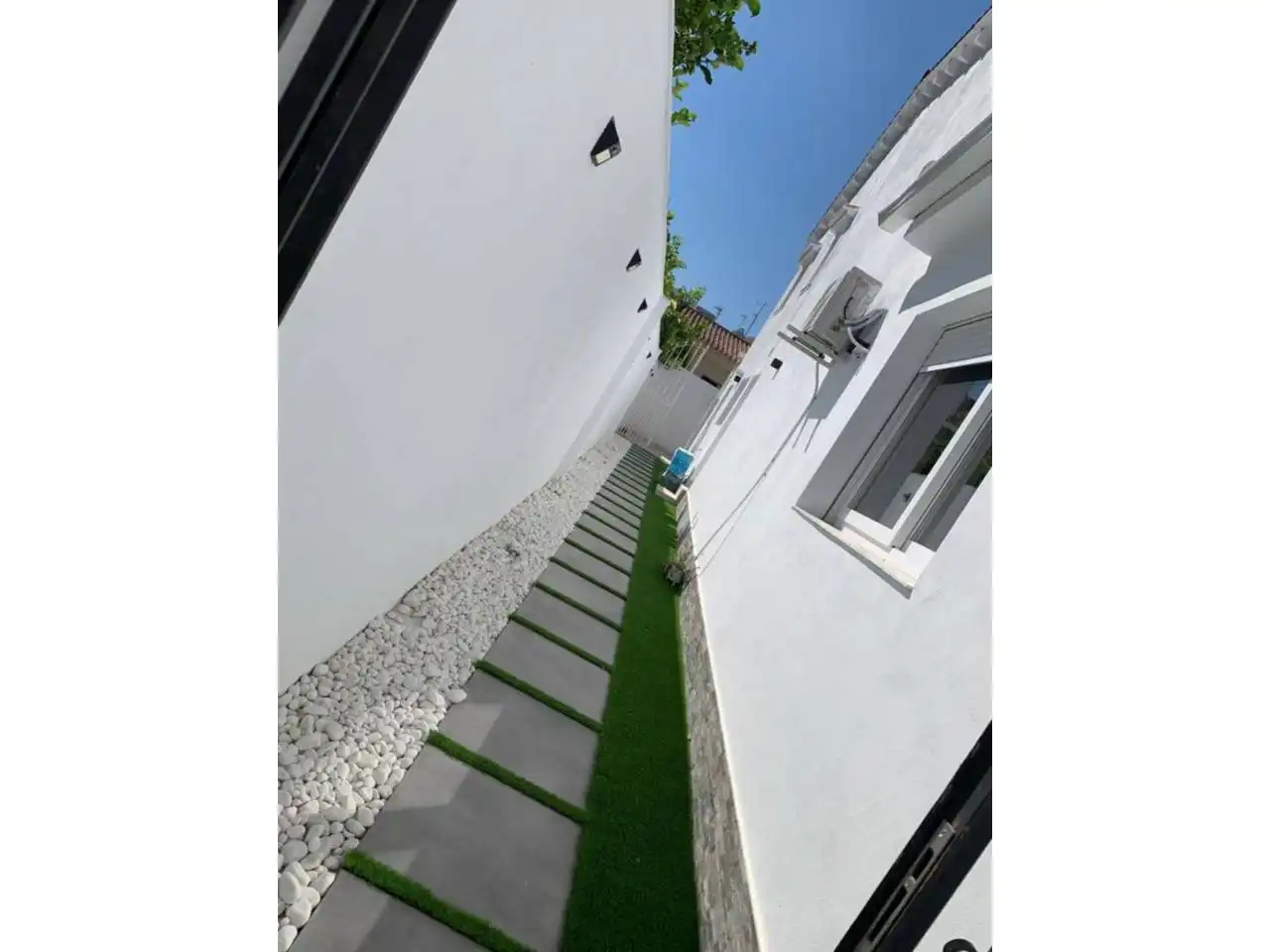 Vista exterior de Casa o chalet de alquiler en Benalmádena con Aire acondicionado y Amueblado