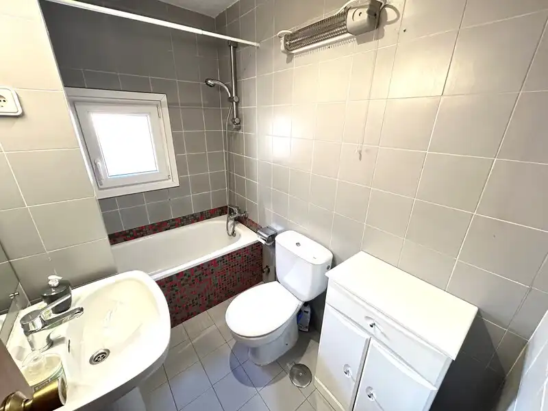 Baño de Piso en venta en Madrid con Aire acondicionado y Calefacción