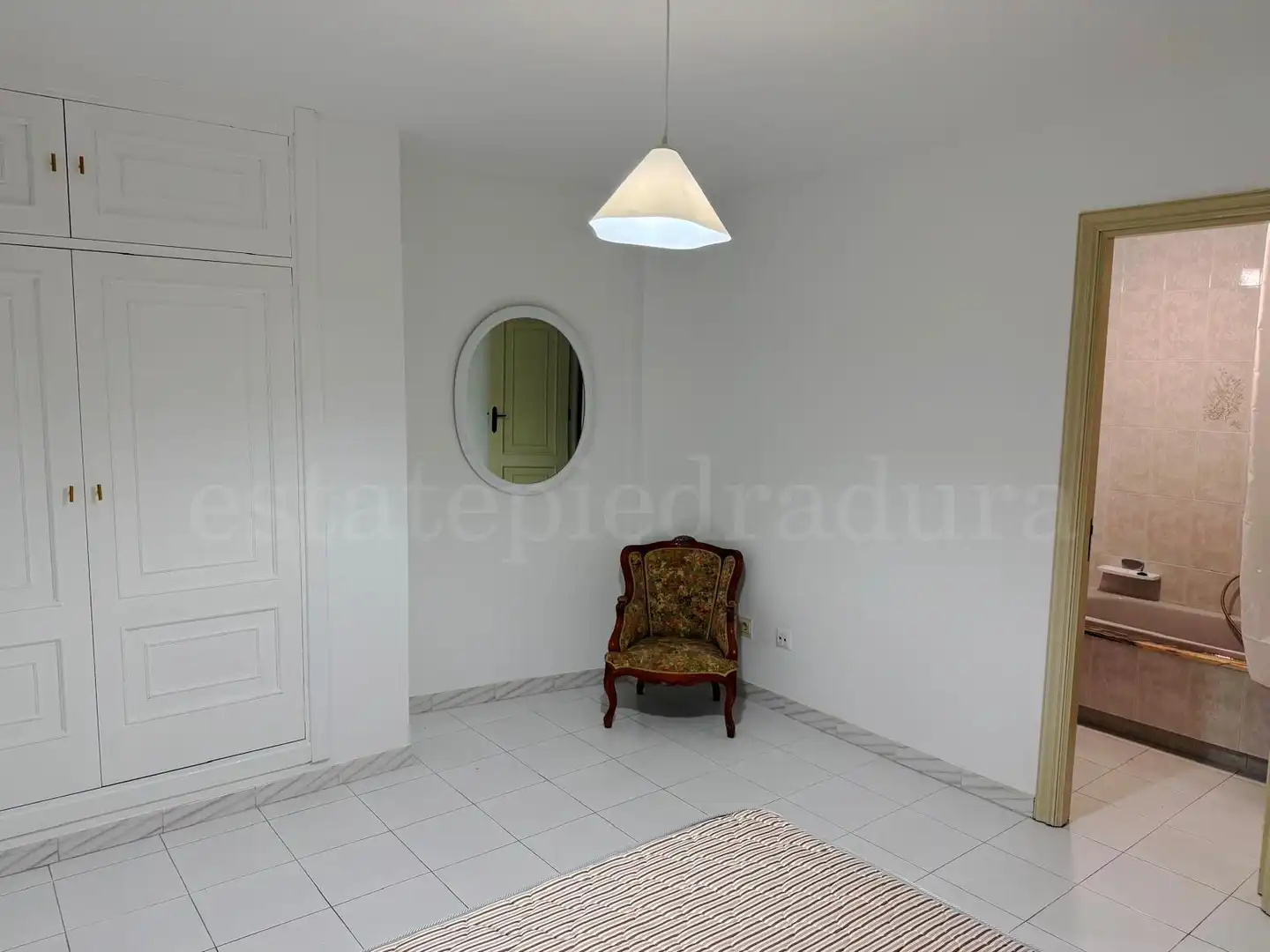 Habitación de Piso en venta en O Grove   con Amueblado, Horno y Lavadora