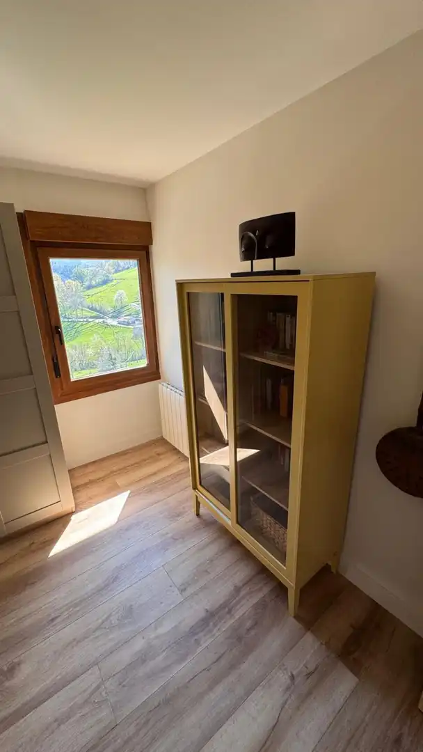 Bedroom of Houses for sale in Soba  with Heating, Parquet flooring and Terrace