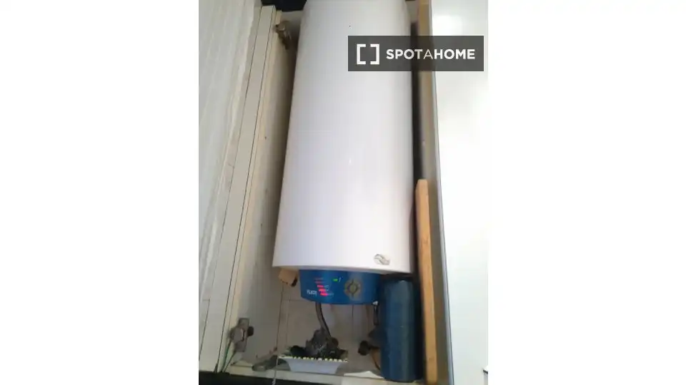 Exterior view of Flat for rent in Madrid  with Air Conditioner, Heating and Furnished